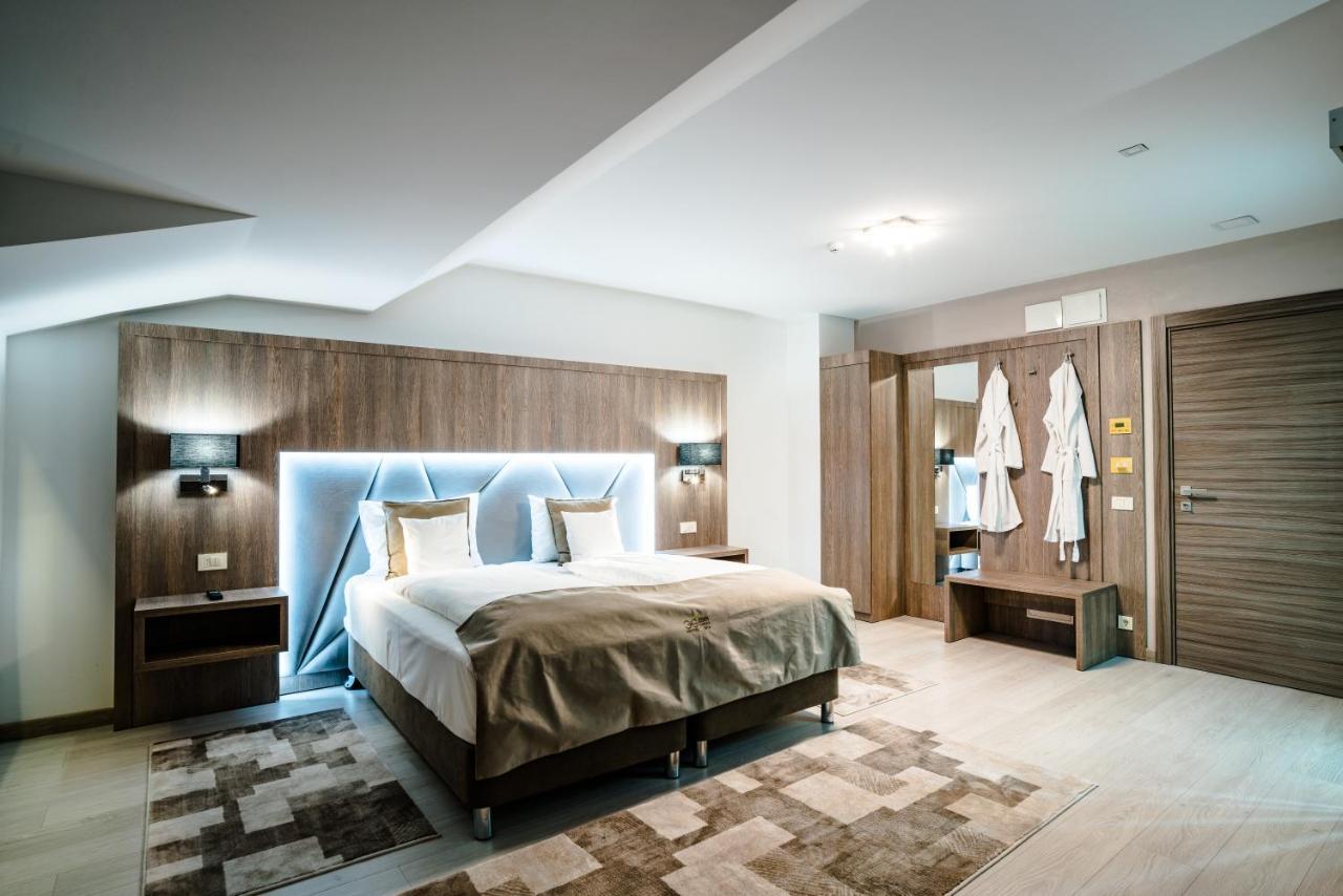 Hotel Eden Garden Spa Câmpulung Moldovenesc Dış mekan fotoğraf